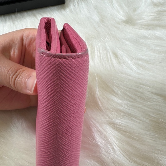 Authantic Prada Pink Trifold Hand Wallet - Picture 7 of 16